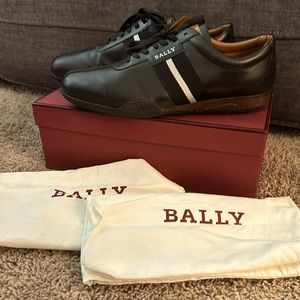 BALLY
Frenz Lace-Up Sneakers